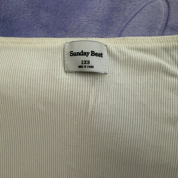 Aritzia Sunday Best Lula Longsleeve Top in WHITE - Picture 4 of 10